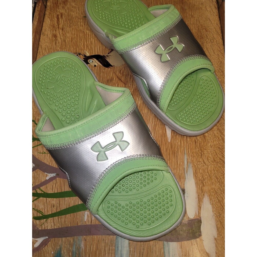 UnderUnder Armour Green & Gray Athletic Shoes – Wmn Sz 9